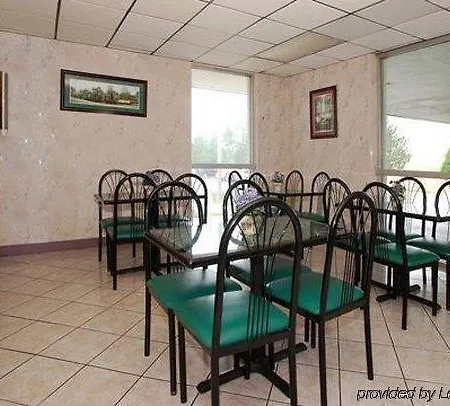 Econo Lodge Airport