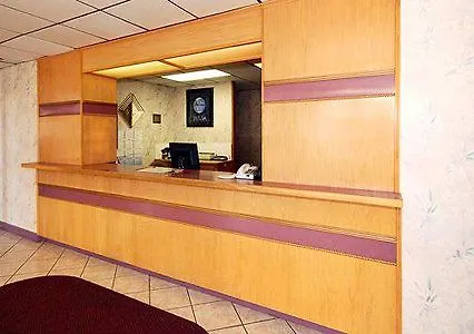 Hotel Econo Lodge Airport Tulsa